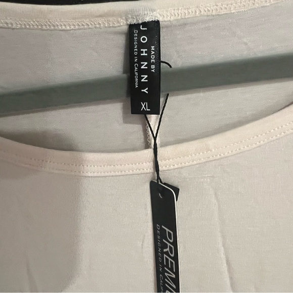 NWT Made by Johnny XL round neck short sleeve soft cream tunic with ruched sides - Picture 3 of 4